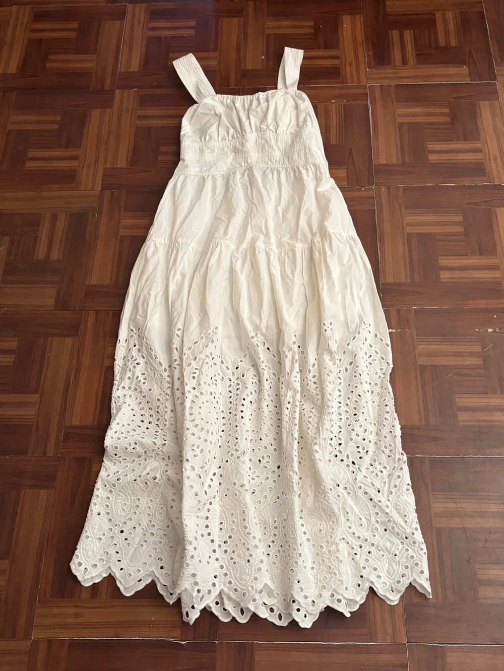 Moon River Tiered Eyelet Midi Dress white - Picture 4 of 8